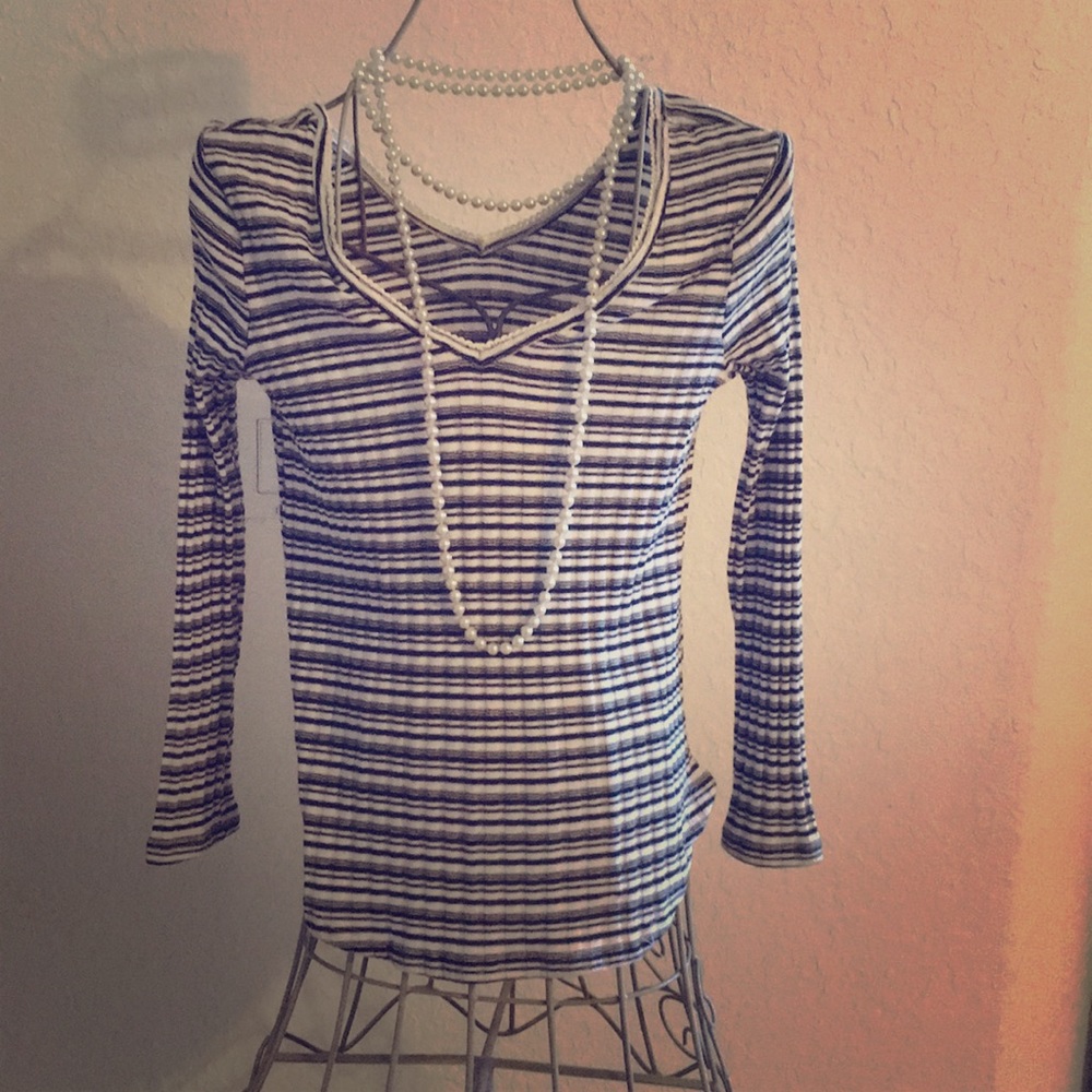 Long sleeve striped